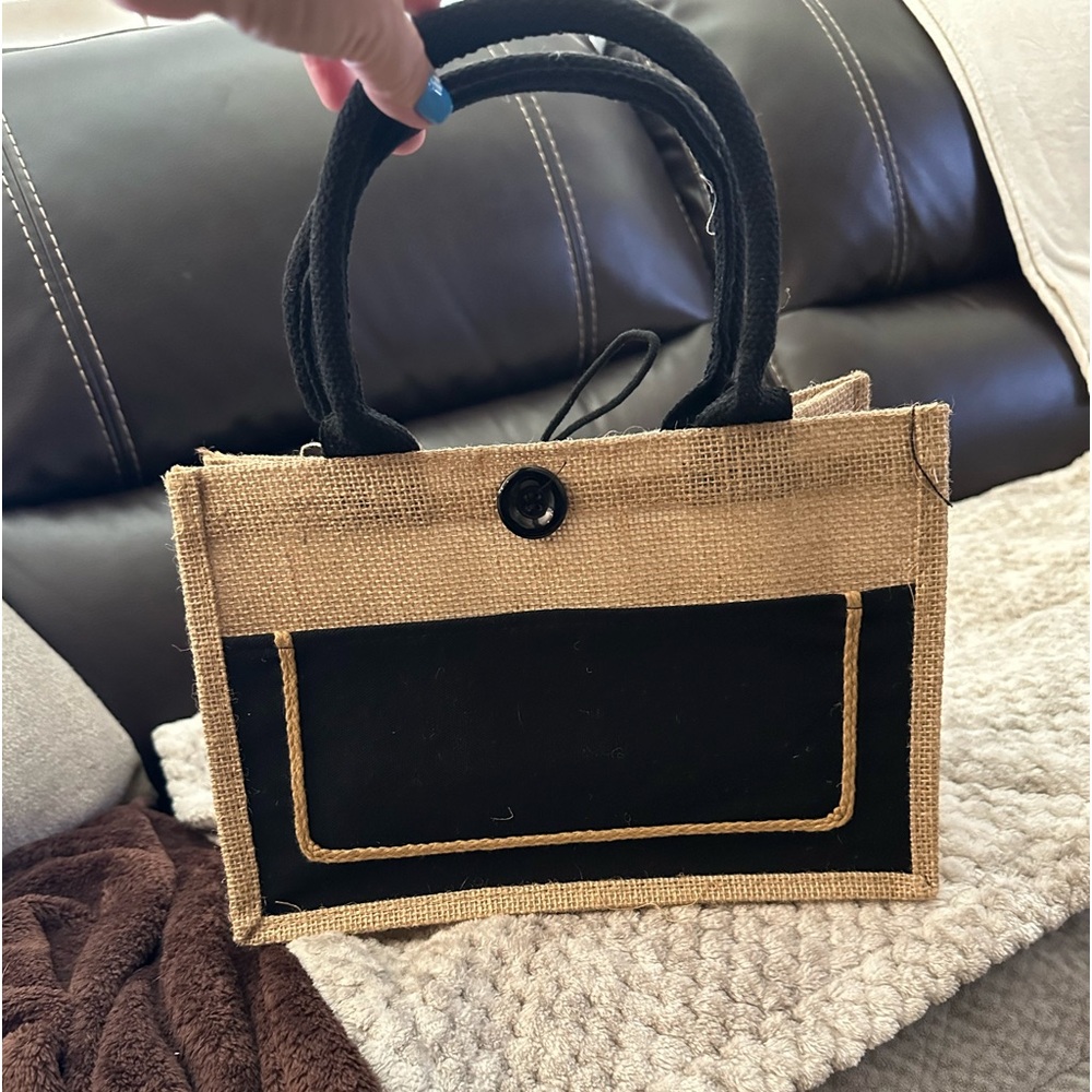 7 Burlap and Black Bags